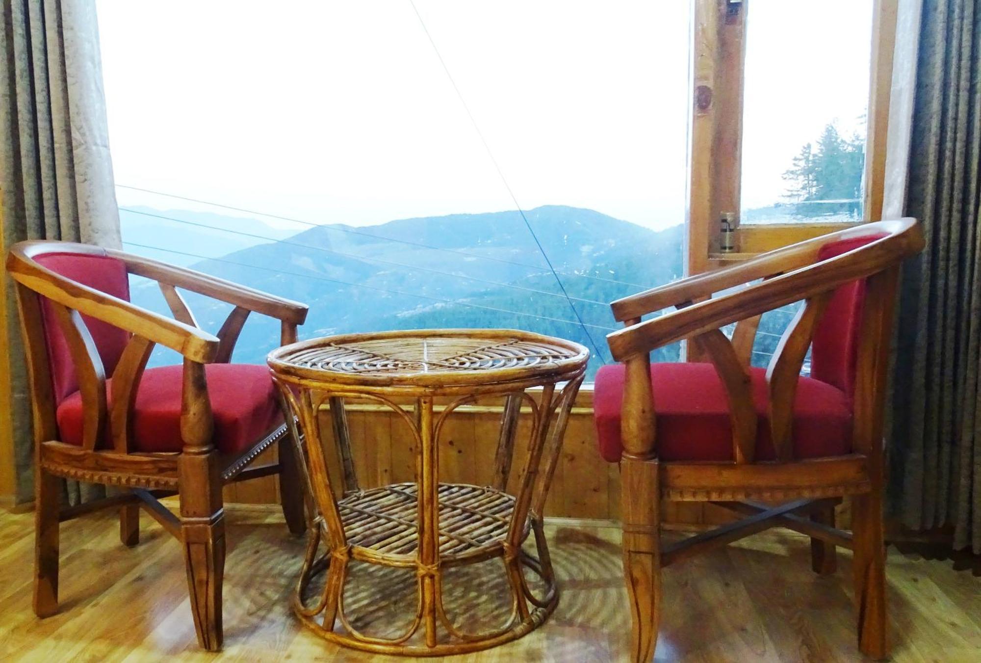 Humble Holiday Inn Kufri Simla Esterno foto