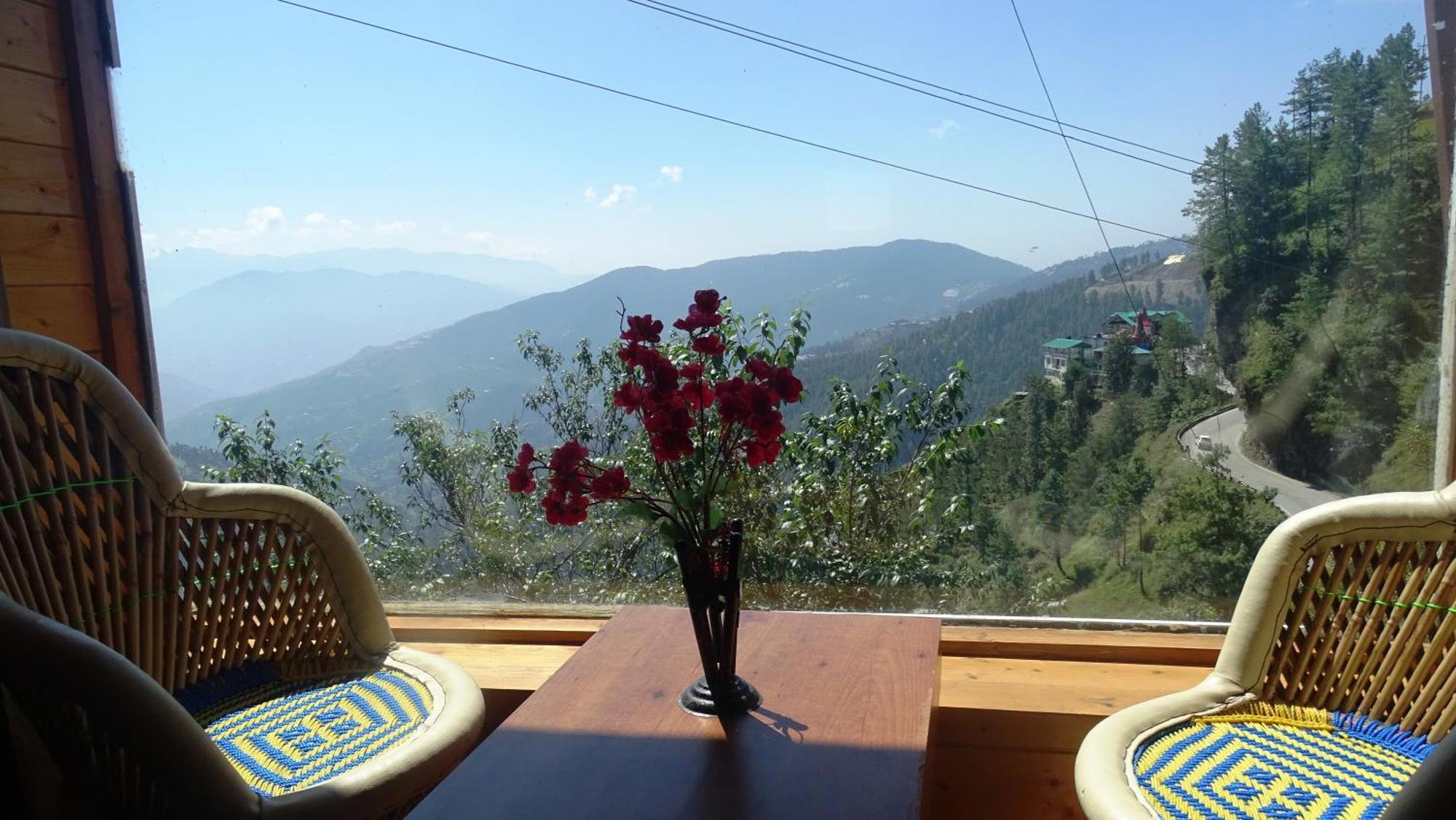 Humble Holiday Inn Kufri Simla Esterno foto