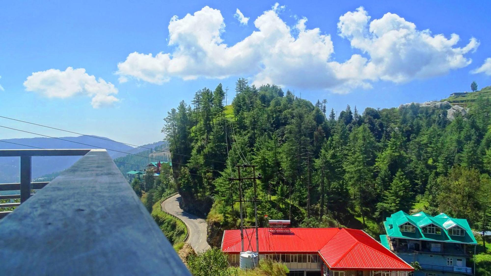 Humble Holiday Inn Kufri Simla Esterno foto